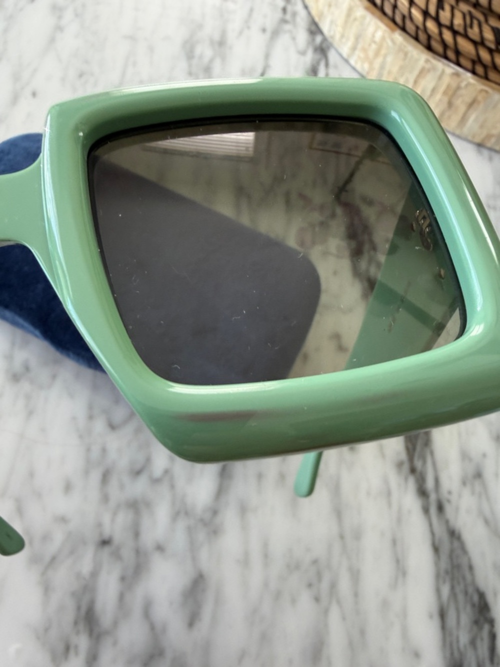 Gucci Mint Green Square Statement Sunglasses - Picture 8 of 8